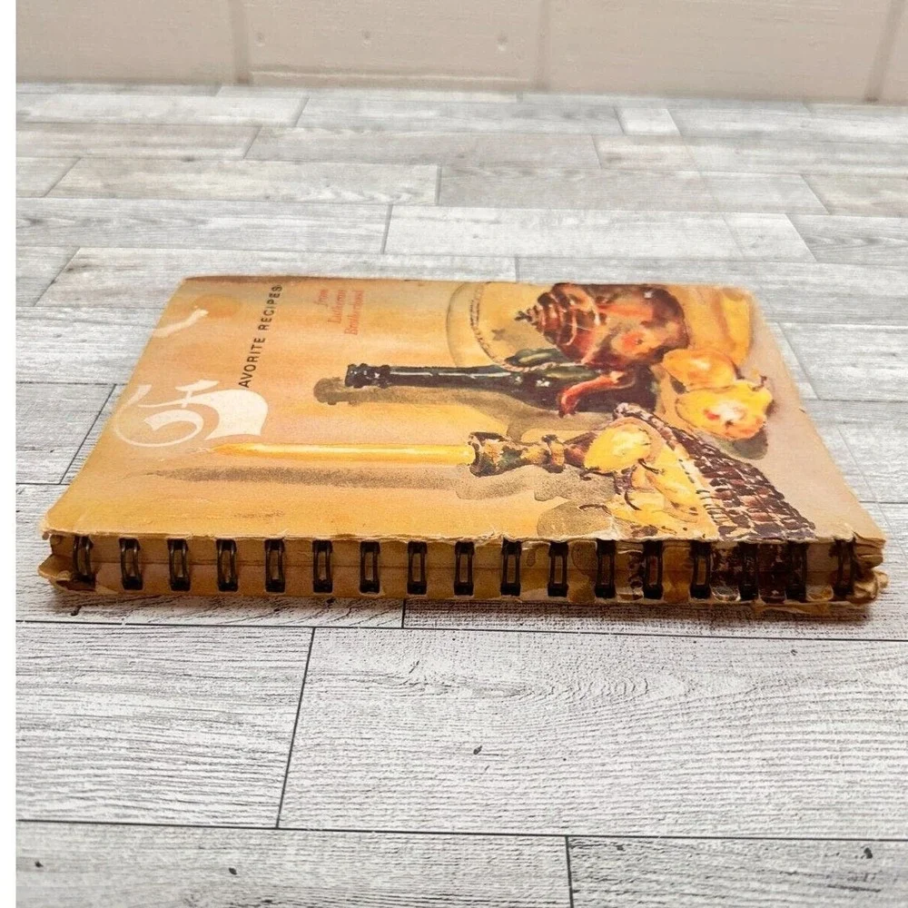 Favorite Recipes Lutheran Brotherhood Cookbook 1978 Spiral Bound Deloris‎ Kanten